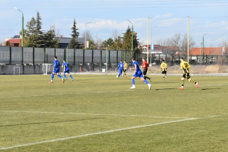 Дубълът на Ботев победи Спартак в мач със 7 гола