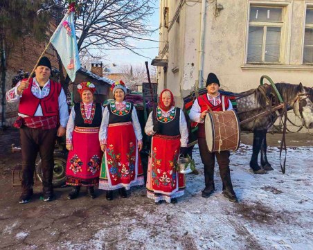 Деветнадесет бебета бяха орисани за Бабинден в Маноле