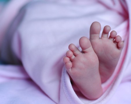 По стар стил: Отбелязваме деня на родилната помощ