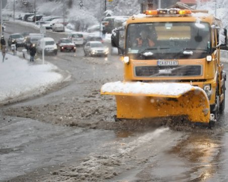 Републиканските пътища са проходими при зимни условия