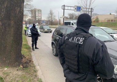 Окръжна прокуратура Пловдив привлече като обвиняеми и задържа двама мъже за