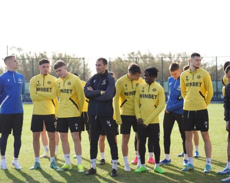 Ботев започна тренировки в Турция, трима от школата на Зингаревич само ще тренират