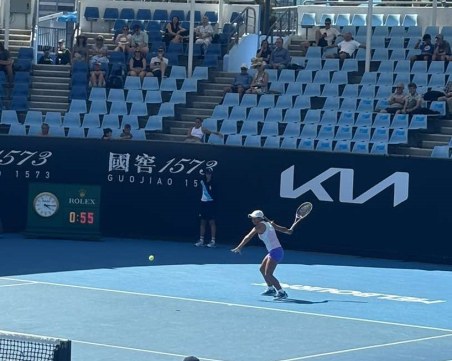 Анас Маздрашки и Ива Иванова се класираха за осминафиналите на сингъл на Australian Open