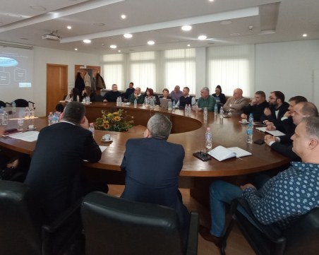 Областният управител инициира среща за развитие на Летище Пловдив, преговарят за 6 нови дестинации