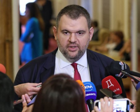 Пеевски: Прокуратурата трябва да започне да съобщава какво прави