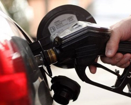 Рекордно потребление на горива: Заради стария автопарк караме най-много на дизел