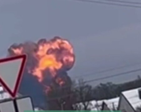 Руски военен самолет с десетки военнопленници се разби край Украйна