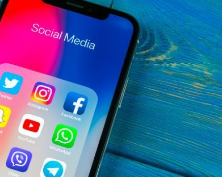 Флорида забранява достъпа на деца под 16 години до социални медии