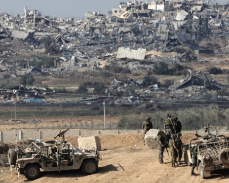 Райони около болниците в Хан Юнис са бомбардирани от израелски танкове