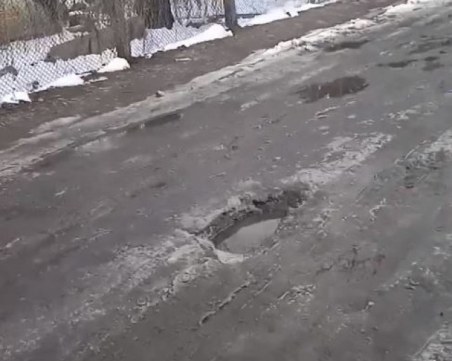 Софиянка за ледена улица: Трябва опесъчаване, ще се осакатим