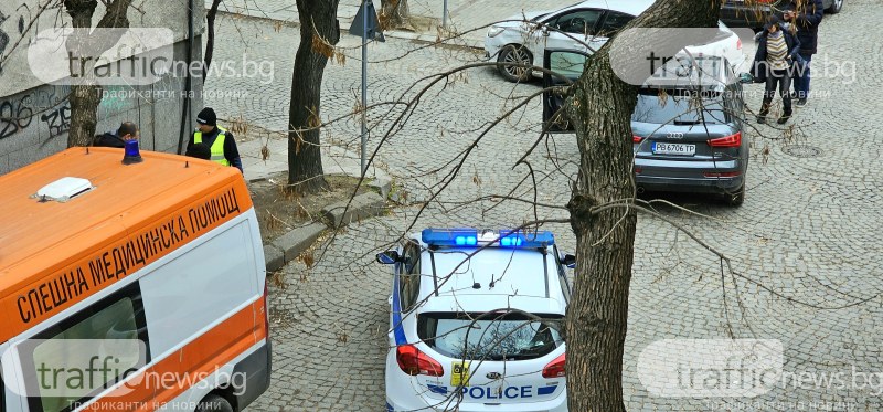 Нова катастрофа на невралгично кръстовище в Пловдив, на място има полиция и линейка