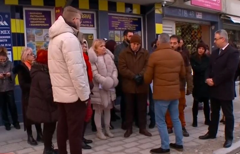 Пловдивчани на протест заради идея за превръщане на улица в пешеходна зона
