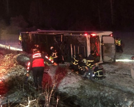 Автобусна катастрофа в Турция, шестима са загинали