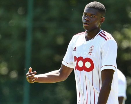 Локо ще решава проблемите в нападението с белгиец