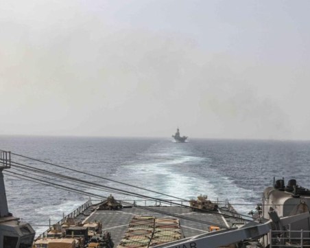 Нови експлозии избухнаха край кораби в Червено море