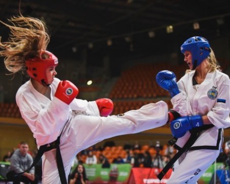 Tаекуондистка №1 на Пловдив Лили Митрева: Мечтая си да спечеля златен медал от Световно под тепетата