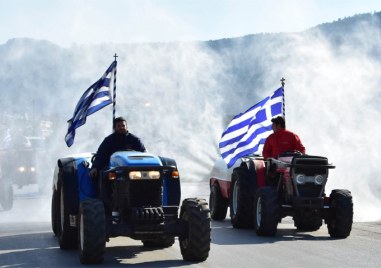 Гръцките фермери протестират с искания към правителството за данъчни облекчения