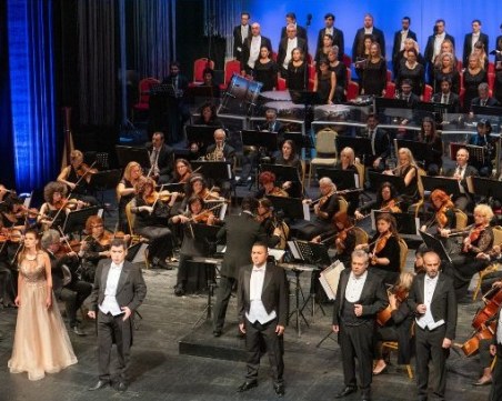 Марияна Панова и Евгений Арабаджиев - артисти на годината на Пловдивската опера