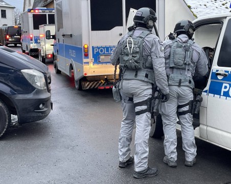 Похитител взе заложници в Германия, полицията го е ранила след стрелба