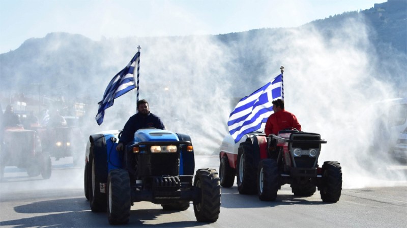 Гръцките фермери протестират с искания към правителството за данъчни облекчения