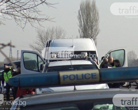 Хванаха четирима мигранти в турски пикап, опитали да избягат към България