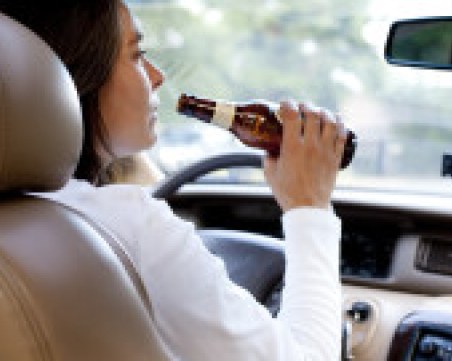 Пияна украинка потроши четири коли, на предната седалка е бил малкият й син