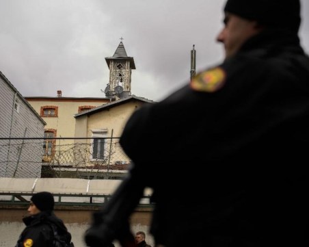 Задържан е заподозрян за убийството в католическа църква в Истанбул