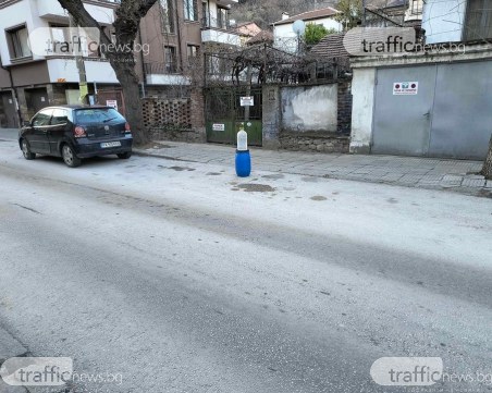 Балканска арт инсталация пази паркомясто в Пловдив