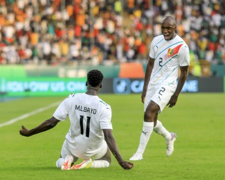 Футболистът на Ботев Антоан Конте ще играе на четвъртфинал в Купата на африканските нации