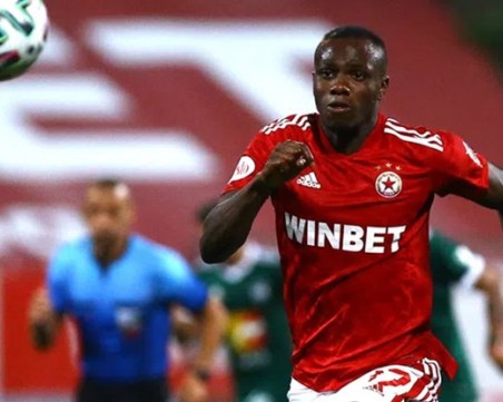 Акрапович взе нападател донесъл трофей на ЦСКА