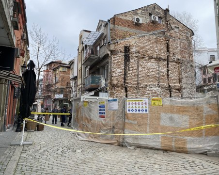 Рискова ситуация в Капана! Къщи и улици пропадат - РДНСК спря строежа на 4-етажен хотел