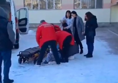 Инцидент е станал в училище в Асеновград Родители твърдят че