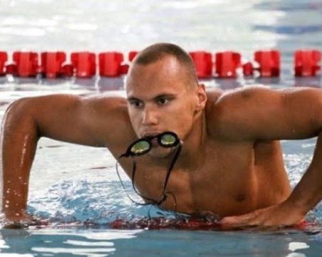 Федерацията по плуване потвърди: Антъни Иванов остава три години без състезателни права