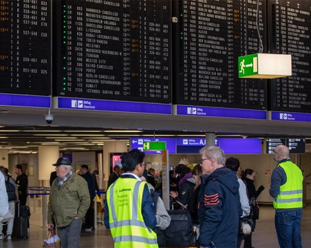 Протест блокира летищата в Германия
