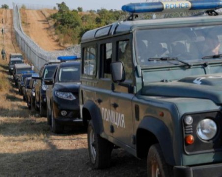 Разкриха канал за трафик на мигранти на границата, има арестувани