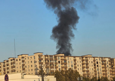 Жители на Пловдив сигнализират за предполагаем пожар в града пише
