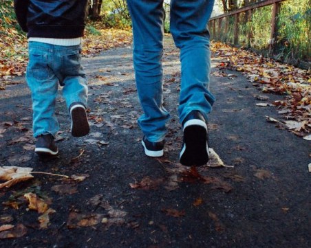 Бащата на малтретираното дете от Пловдив получи родителските права