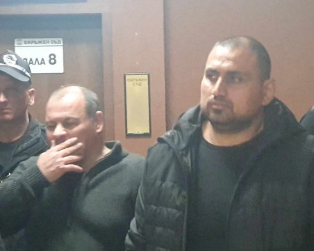 Окончателно! Арестуваните шефове на Ботев и полицаите от ОПГ -то остават в ареста