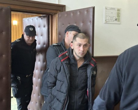 Оставиха за постоянно в ареста Цветомир, пребил жестоко 24-годишната Ванеса