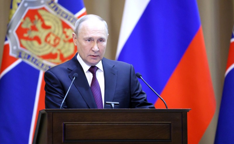 Президентът на Русия Владимир Путин призова банките в страната да