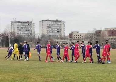 Спартак Пловдив надви Етър Велико Търново с 1 0 в приятелска