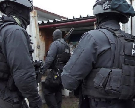 ГДБОП хвана двама мъже с над 1000 антични монети край Пловдив