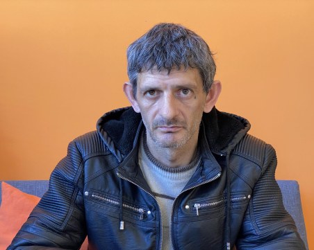 Мъж с разцепен череп оцеля по чудо, но 9 месеца след нападението не знае кой го е нападнал