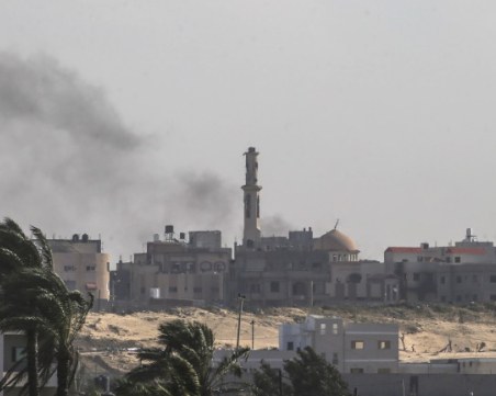 Израел продължава натиска върху южните градове в Газа