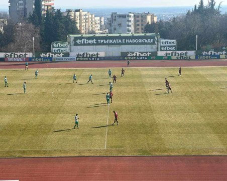 Локо падна от Берое в контрола