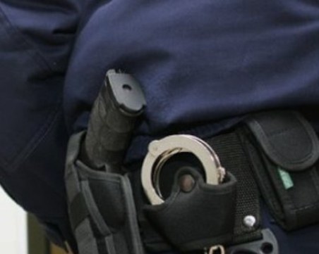 Четирима полицаи са задържани, взели подкуп при тестване на шофьор за дрога