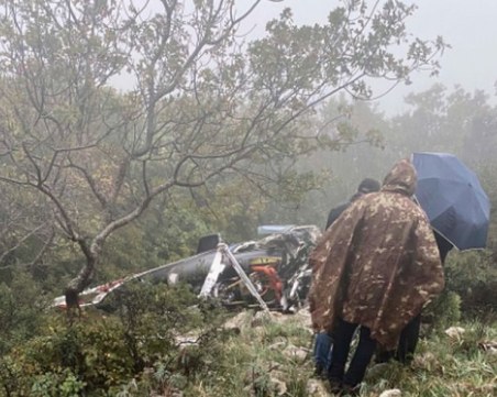 Руски медицински хеликоптер падна в езеро