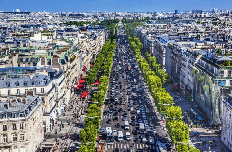 Парижани гласуваха за премахване на джиповете и по-големите автомобили от