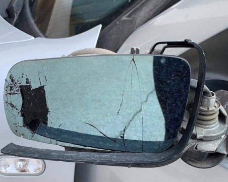 Поредна вандалска проява: Пловдивчанин счупи огледалата на кола в Кършияка