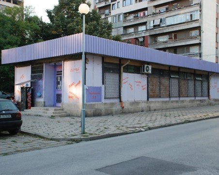 Спортен клуб в Кючук Париж, санкциониран със запечатване, осъди НАП